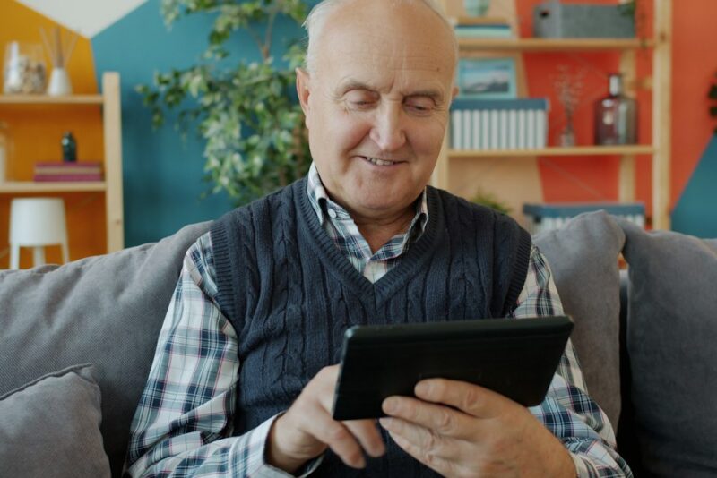 Best App to Learn Reading for Adults Over 40