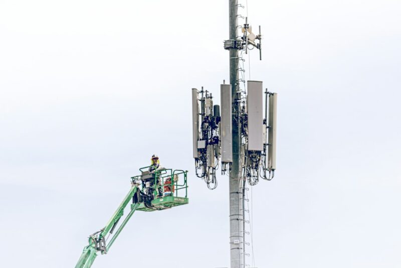 Best Apps to Improve 5G Network Performance and Speed
